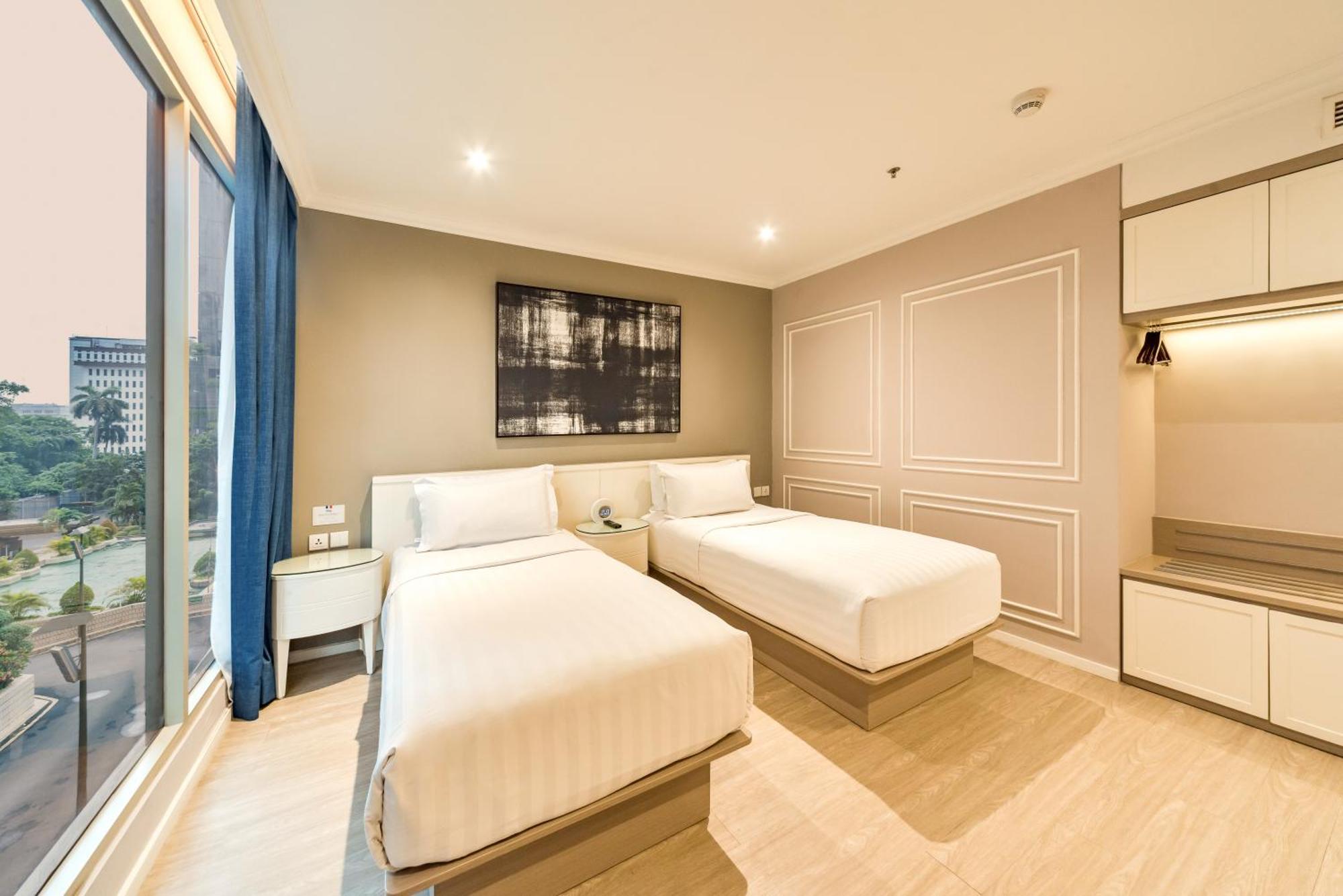 Ashley Sabang Jakarta Room photo